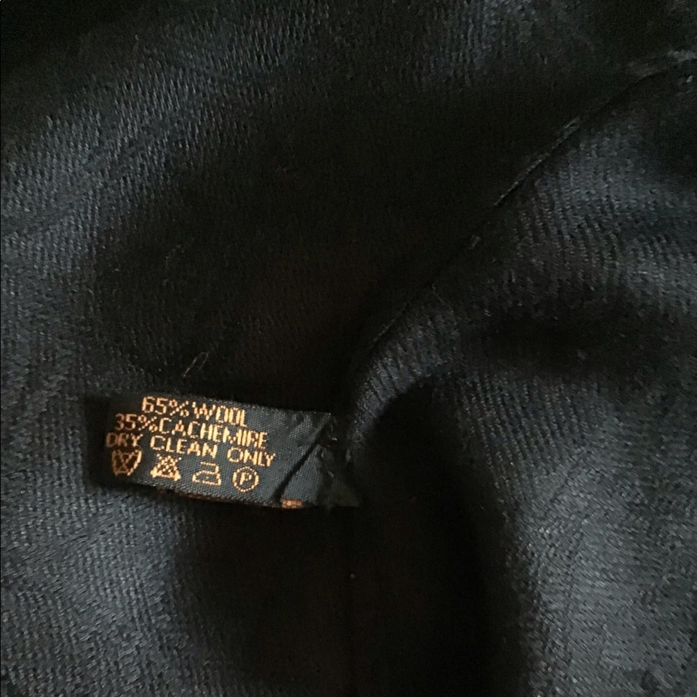 FENDI Scarf - Picture 5 of 5